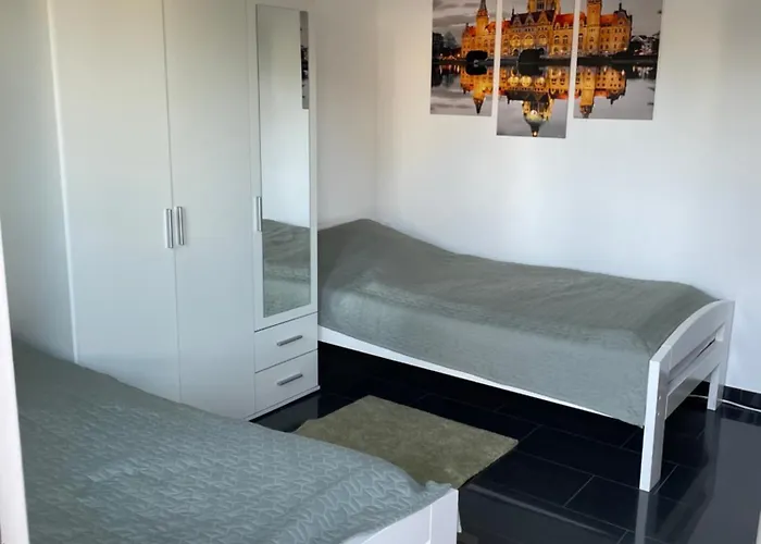 Mit Fußbodenheizung Nahe Messe, Gratis Parkplatz Und Abstellplatz E - Bike * Hannover